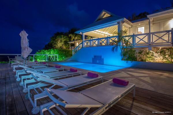 Villa Abby 3BR in Vitet  - Breathtaking Paradise