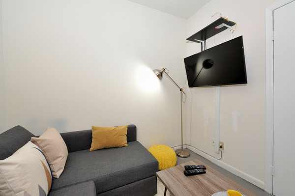 Spacious 3 Bedroom 1 Bath Unit in NYC