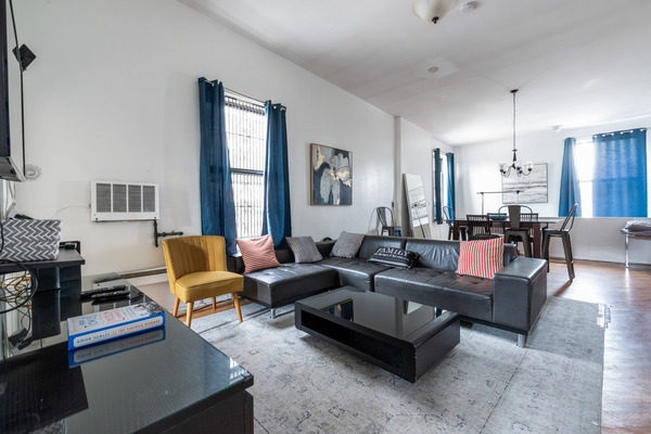 Beauty 3 Bedroom 1 Bath Unit in NYC!