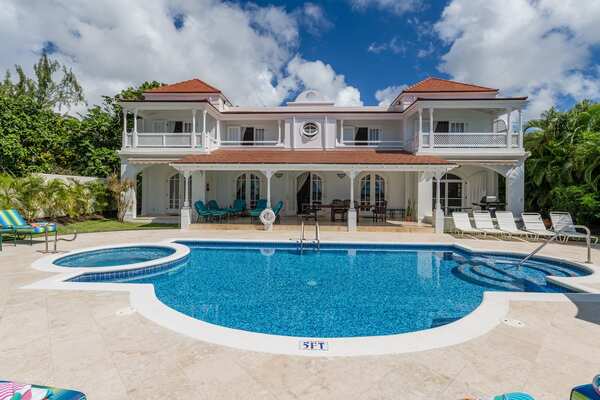 Fosters House in St James  - Ideal for Families, Beautiful Pool and Beach