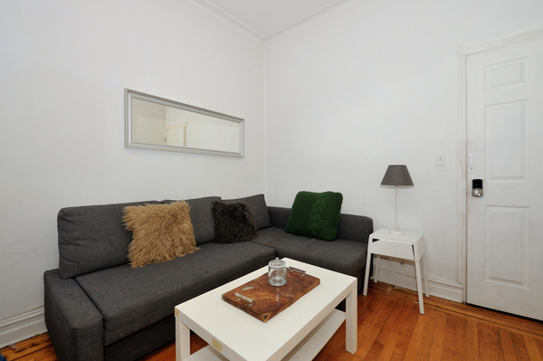 2 Bedroom 1 Bath SAS Unit - 7 in NYC