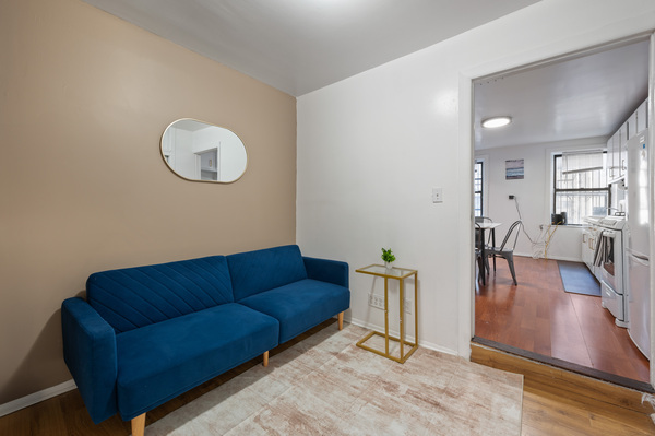 2 Bedroom 1 Bath SAS Unit - 19 in NYC