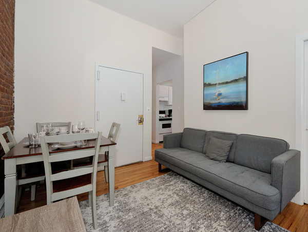 3 Bedroom 1 Bath SAS Unit - 3 in NYC!