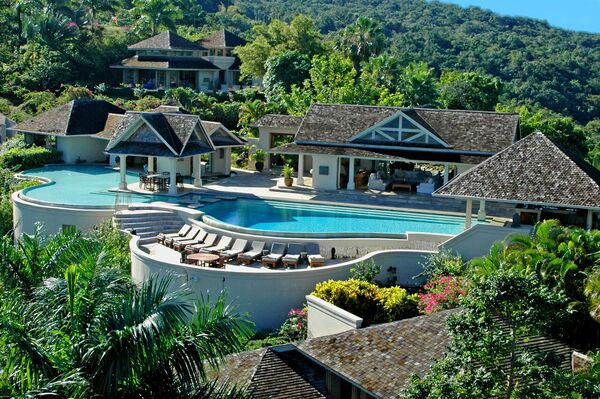 Silent Waters in Montego Bay - Enjoy Tropical Breeze