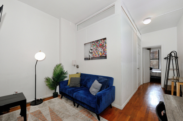 2 Bedroom 1 Bath SAS Unit - 11 in NYC